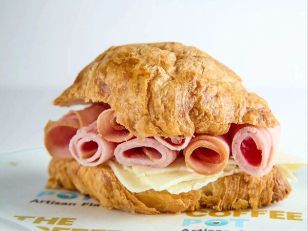 CROISSANT DE JAMON Y QUESO