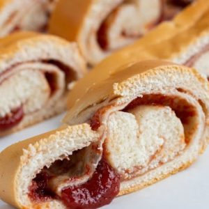 Pan Relleno de Guayaba